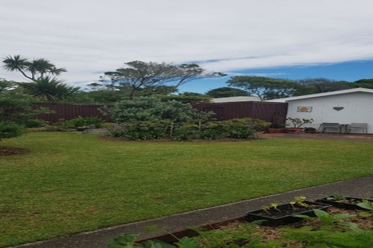 Photo of property in 3 Ngahue Crescent, Carters Beach, Westport, 7825