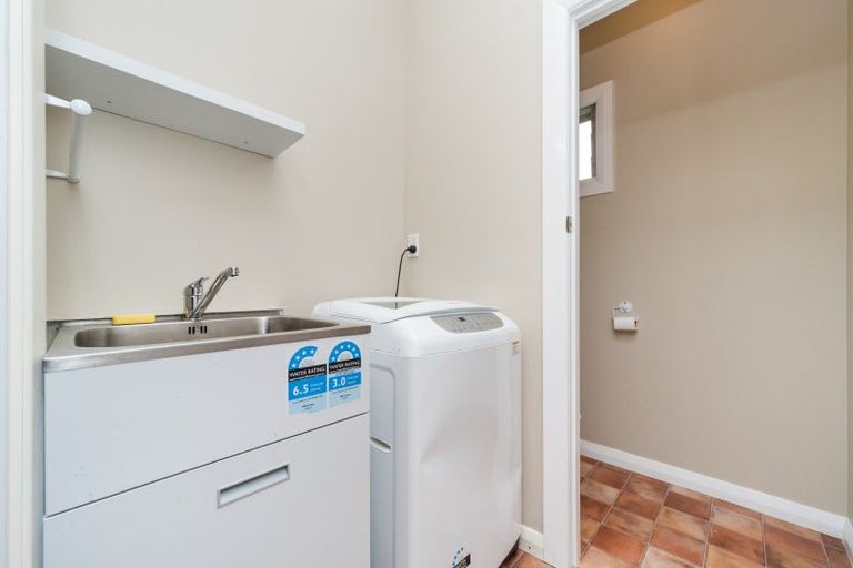 Photo of property in 643 Ferguson Street, Terrace End, Palmerston North, 4410