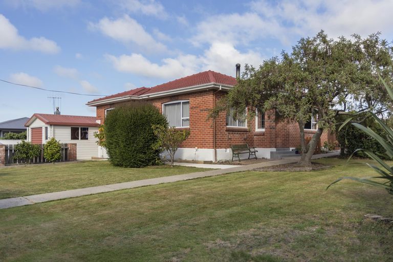 Photo of property in 17 Holmes Street, Holmes Hill, Oamaru, 9401