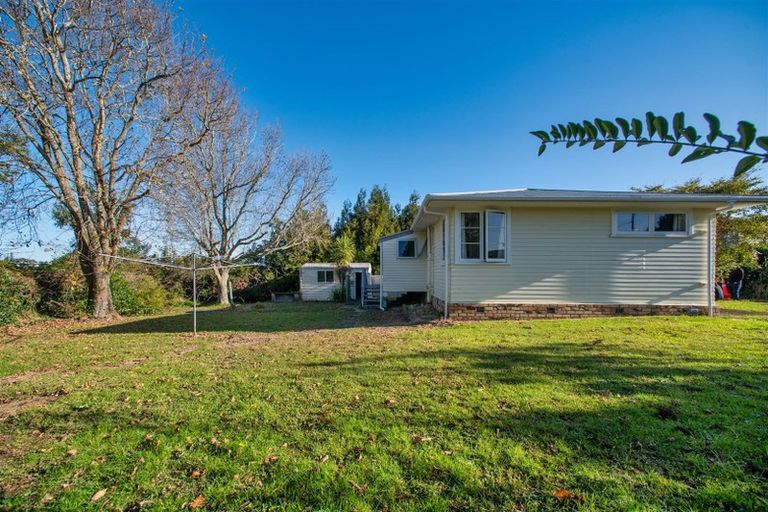 Photo of property in 26 Kirrie Avenue, Te Atatu South, Auckland, 0610