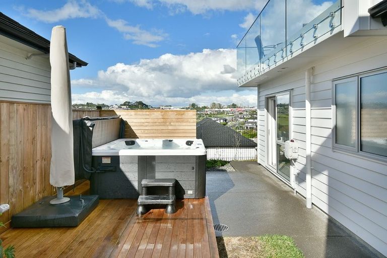 Photo of property in 114 Ormonde Drive, Silverdale, 0932