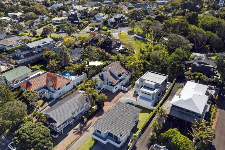 Photo of property in 1/8 The Esplanade, Campbells Bay, Auckland, 0630