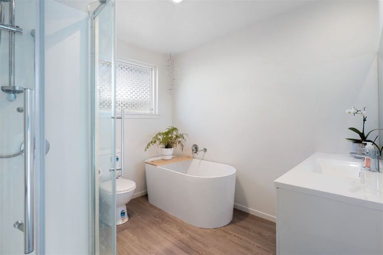 Photo of property in 69b Aorangi Road, Bryndwr, Christchurch, 8053