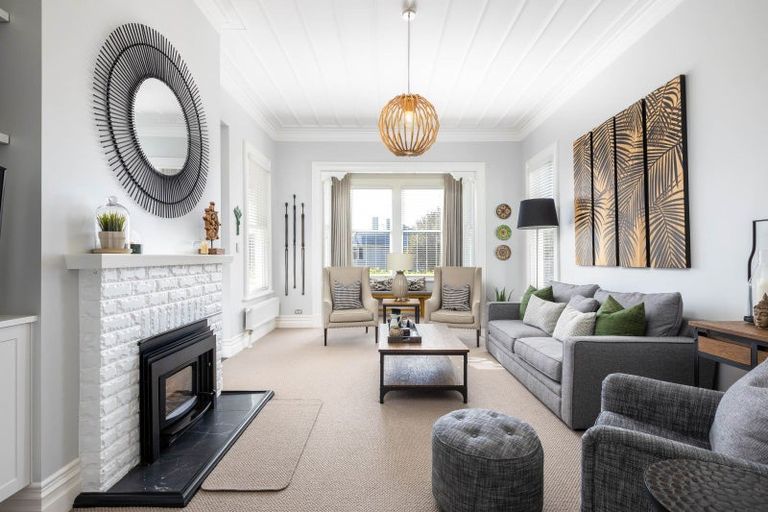 Photo of property in 149a Tukapa Street, Westown, New Plymouth, 4310