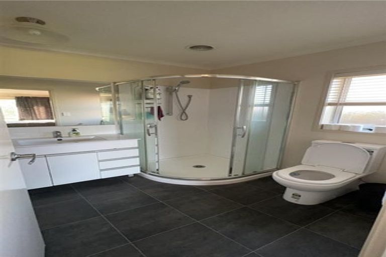 Photo of property in 9a Dover Road, St Andrews, Hamilton, 3200