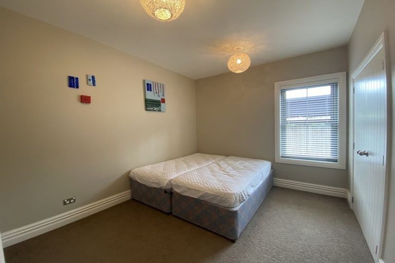 Photo of property in 6 Farrant Drive, Wanaka, 9305