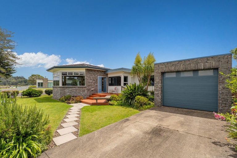 Photo of property in 53 Robinson Road, Whitianga, 3510