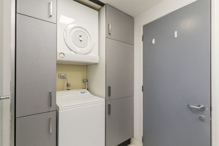 Photo of property in St Pauls Apartments, 7/43 Mulgrave Street, Thorndon, Wellington, 6011