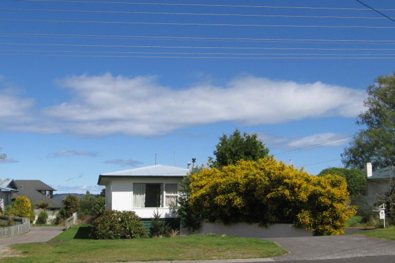 Photo of property in 57 Rokino Road, Hilltop, Taupo, 3330