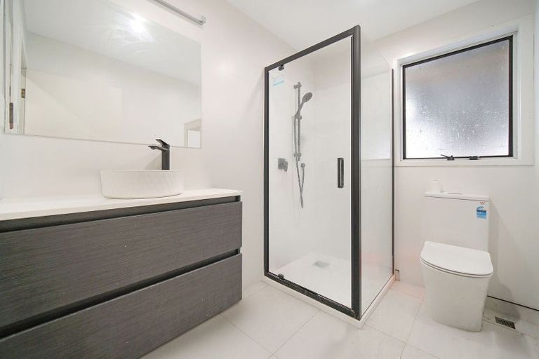 Photo of property in 26 Contessa Drive, Glenfield, Auckland, 0629