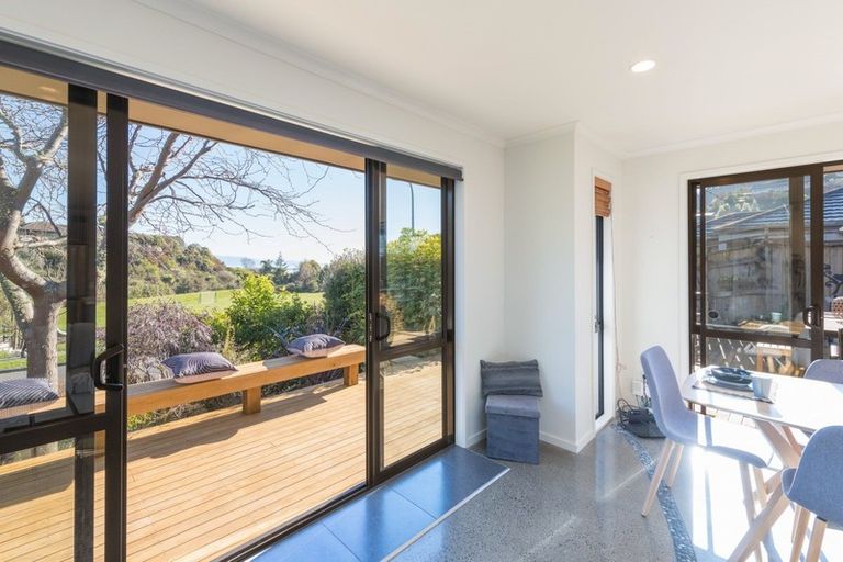 Photo of property in 16 Frenchay Drive, Atawhai, Nelson, 7010