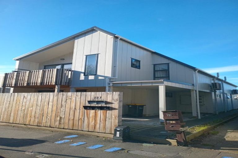 Photo of property in 1/287 Castle Street, Dunedin Central, Dunedin, 9016