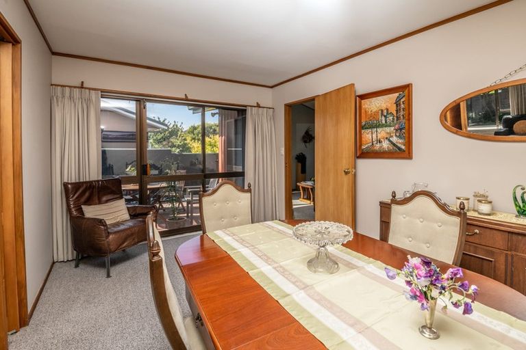 Photo of property in 26 Burbank Crescent, Churton Park, Wellington, 6037