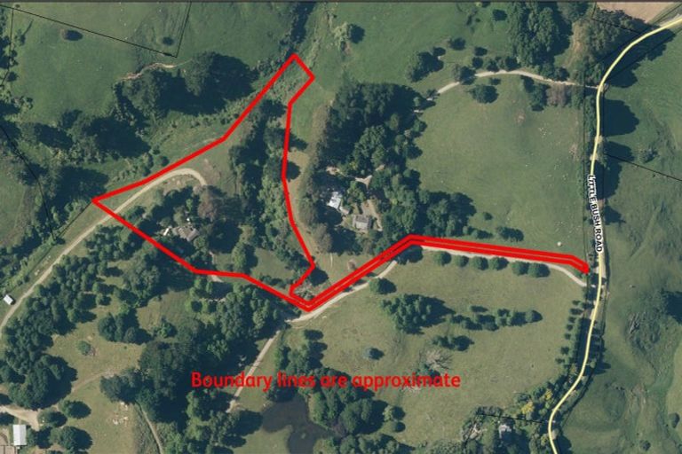 Photo of property in 48 Little Bush Road, Puketitiri, Napier, 4184