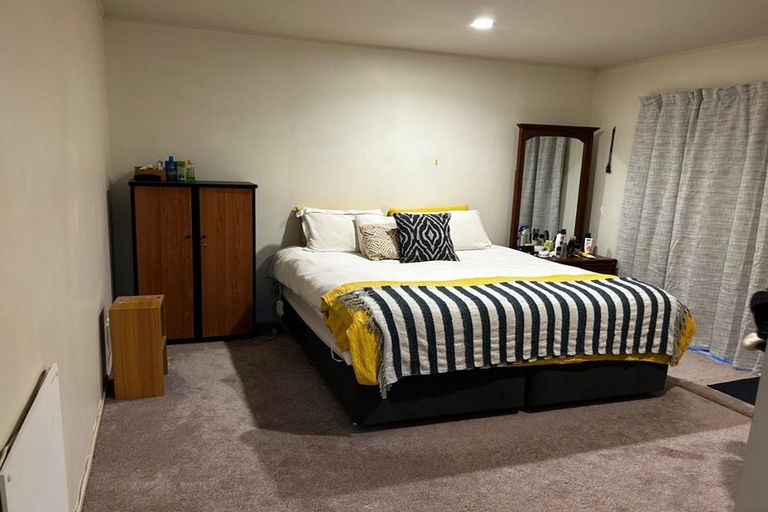 Photo of property in 72a Hazlewood Avenue, Karori, Wellington, 6012