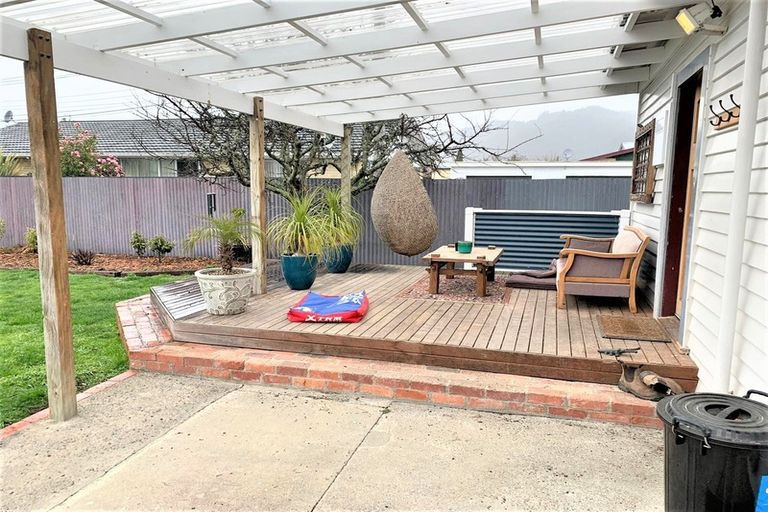 Photo of property in 23 Ward Street, Trentham, Upper Hutt, 5018