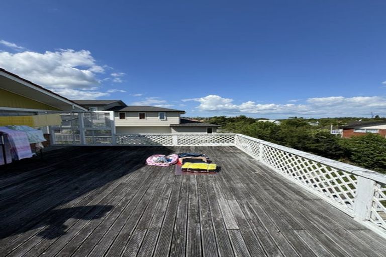 Photo of property in 43 Compton Street, Hillcrest, Auckland, 0627