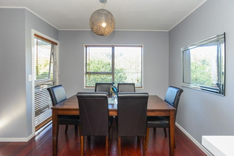 Photo of property in 4 Toop Street, Havelock North, 4130