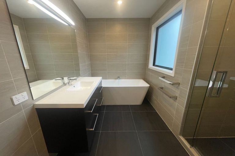 Photo of property in 19 Glenfiddich Road, Jacks Point, Queenstown, 9371