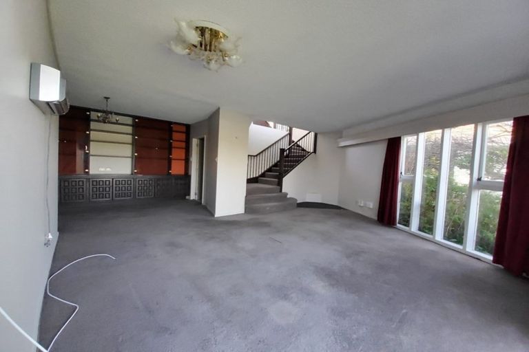 Photo of property in 9 Rangitane Street, Maupuia, Wellington, 6022