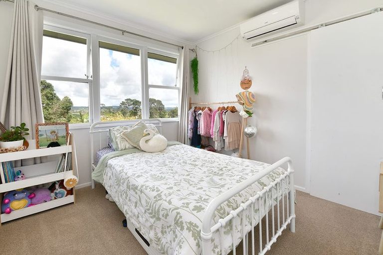 Photo of property in 22 Downer Street, Helensville, 0800
