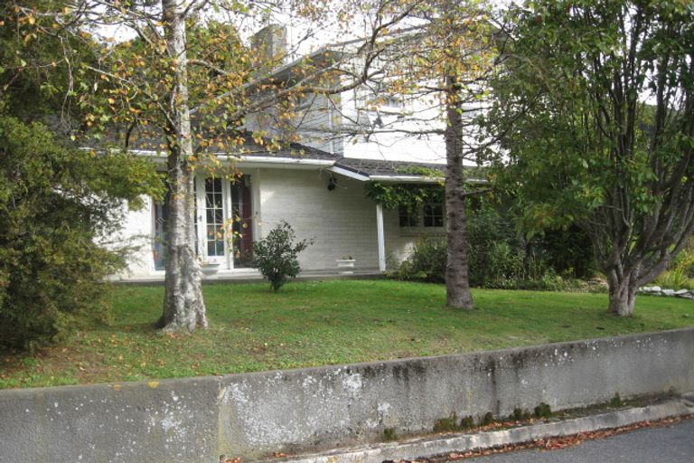 Photo of property in 13 Ngahere Street, Stokes Valley, Lower Hutt, 5019