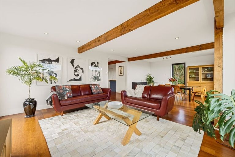 Photo of property in 92 Cannon Hill Crescent, Mount Pleasant, Christchurch, 8081