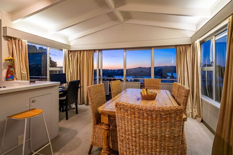 Photo of property in 2 Leeward Drive, Whitby, Porirua, 5024