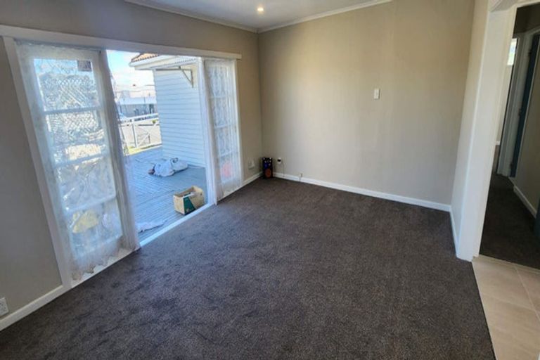 Photo of property in 273 Puhinui Road, Papatoetoe, Auckland, 2025