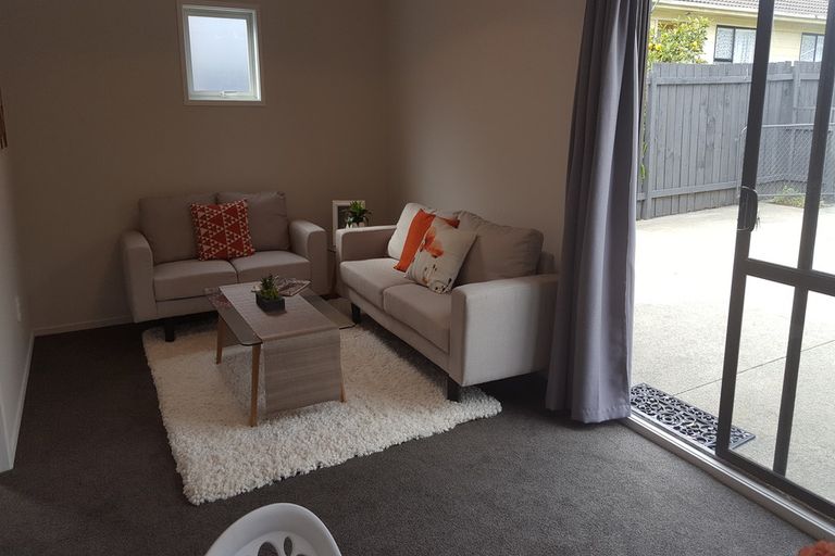 Photo of property in 55 Burundi Avenue, Clendon Park, Auckland, 2103