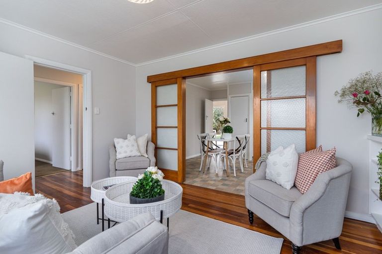 Photo of property in 2979 Cheltenham Hunterville Road, Cheltenham, Feilding, 4777