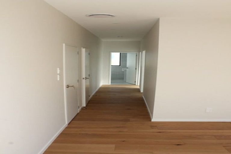 Photo of property in 38d Wicklam Lane, Greenhithe, Auckland, 0632