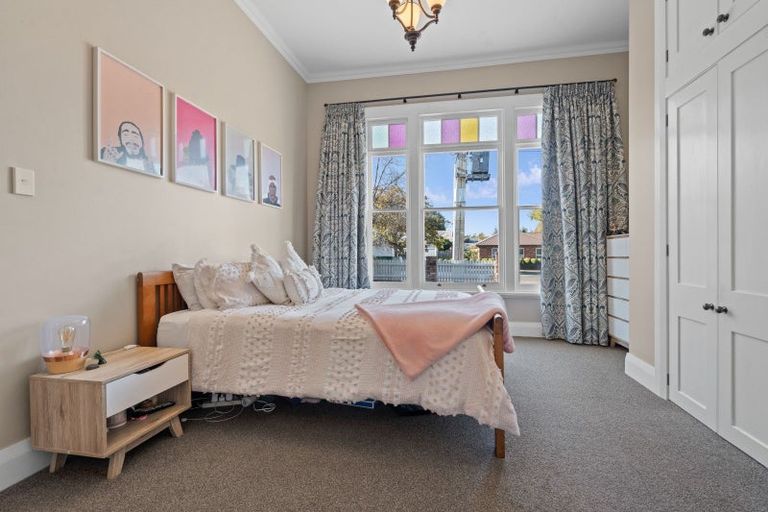 Photo of property in 260-262 High Street North, Carterton, 5713