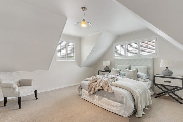 Photo of property in 25a Milford Road, Milford, Auckland, 0620