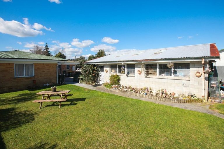 Photo of property in 10 Dermont Street, Bader, Hamilton, 3206