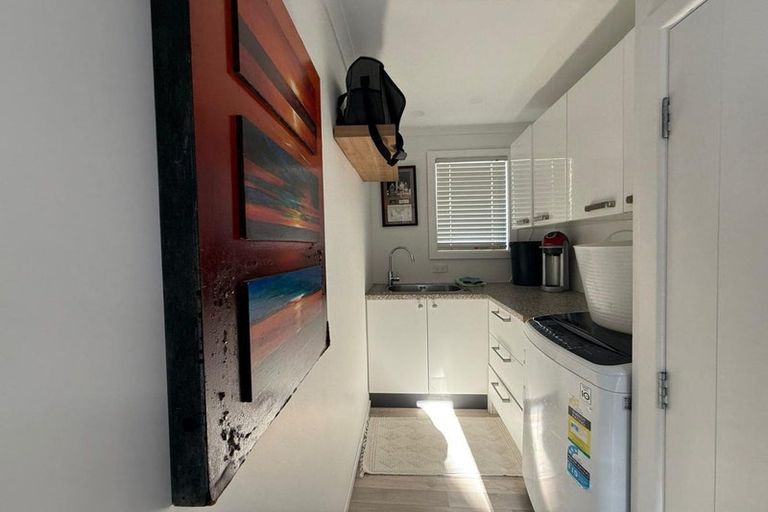 Photo of property in 75a Torkar Road, Clarks Beach, 2122