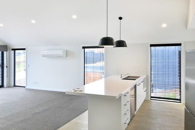 Photo of property in 8 Falconer Rise, Jacks Point, Queenstown, 9371