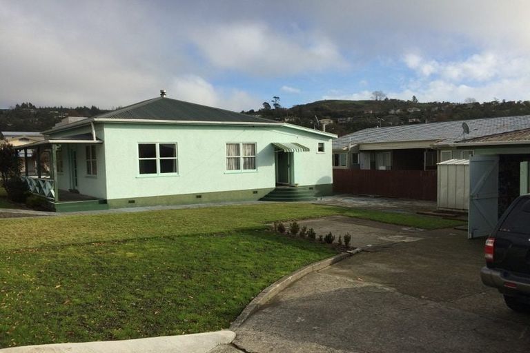 Photo of property in 72 Tipahi Street, Nelson South, Nelson, 7010
