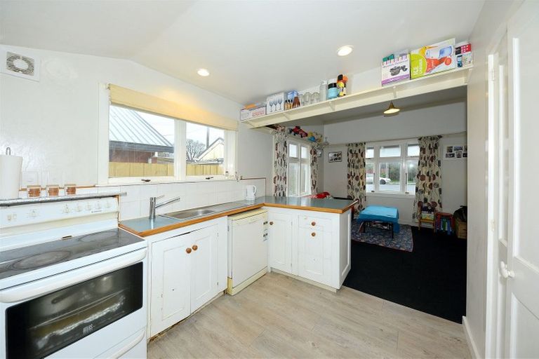 Photo of property in 8 Ward Street, Addington, Christchurch, 8024