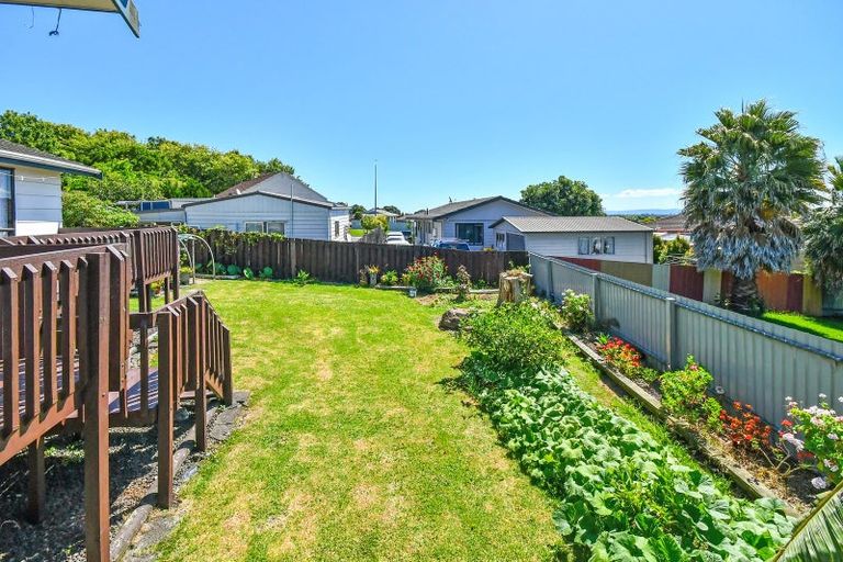 Photo of property in 16 Oreti Place, Clover Park, Auckland, 2019
