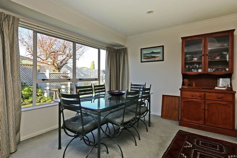 Photo of property in 18/212 Grove Road, Mayfair, Hastings, 4122