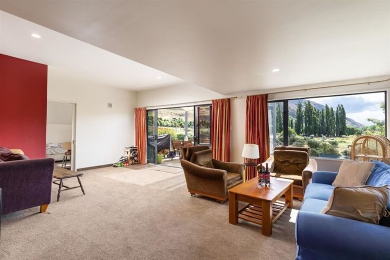 Photo of property in 74 Bills Way, Wanaka, 9305