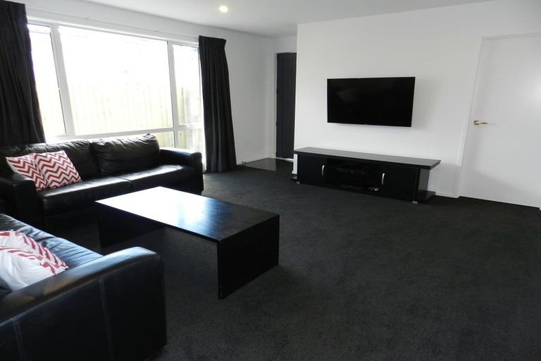 Photo of property in 92 Palmers Road, New Brighton, Christchurch, 8083