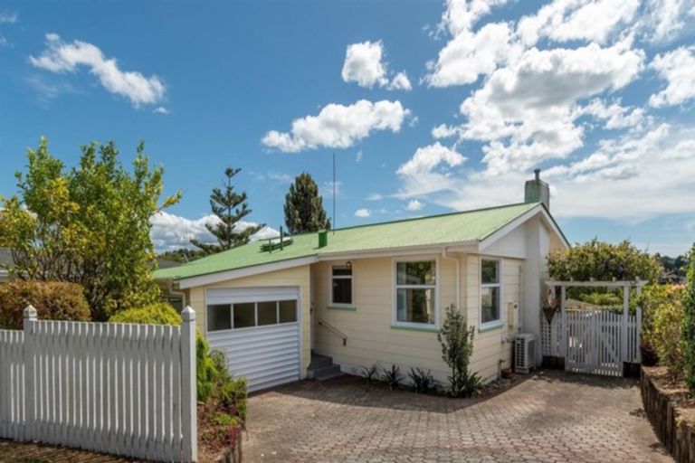 Photo of property in 173 Kingswood Road, Brookfield, Tauranga, 3110