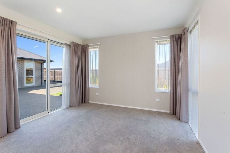 Photo of property in 26 Kingsdowne Drive, West Melton, 7618