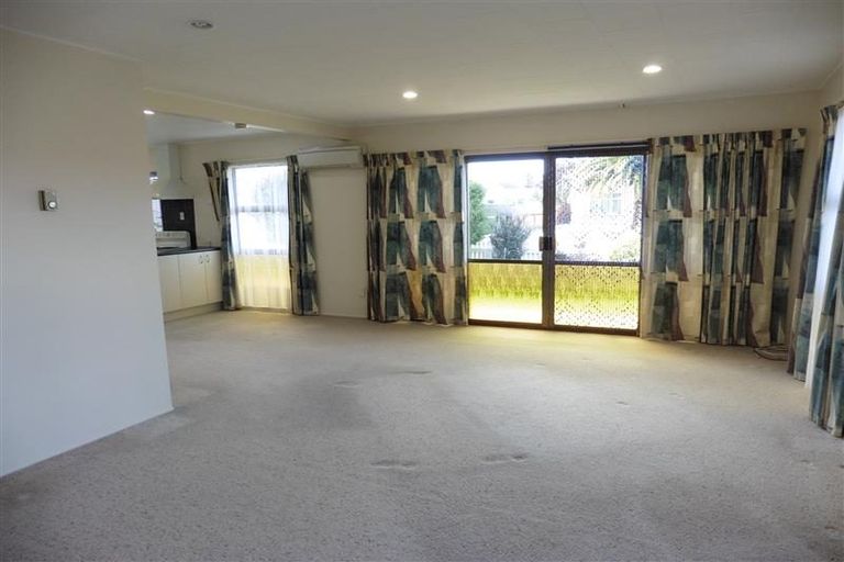 Photo of property in 816 Queen Street West, Saint Leonards, Hastings, 4120