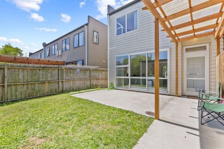 Photo of property in 24 Hakawai Avenue, Takanini, 2112