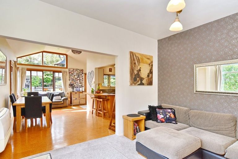 Photo of property in 237 Waimea Terrace, Beckenham, Christchurch, 8023