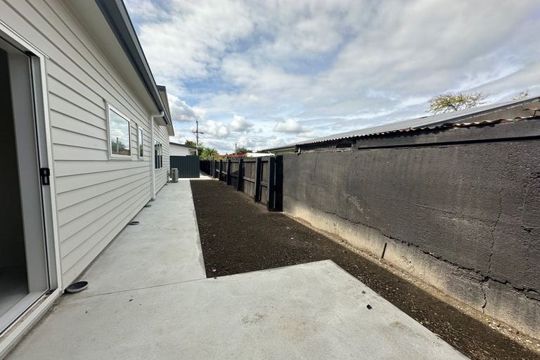 Photo of property in 19 Victoria Street, Carterton, 5713