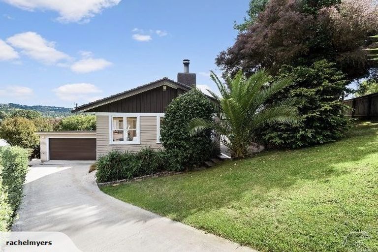 Photo of property in 103 Captain Scott Road, Glen Eden, Auckland, 0602